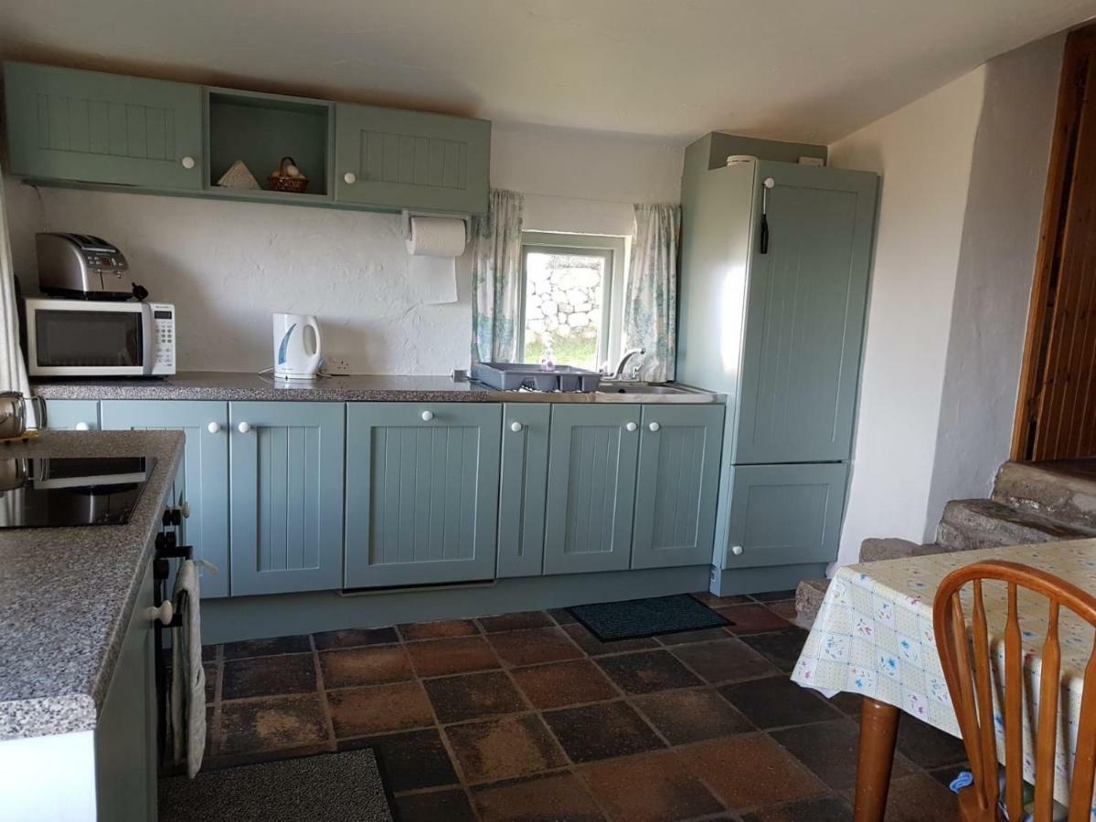 Stunning Views At Ballagh Cottage Newcastle นิวคาสเซิล ภายนอก รูปภาพ