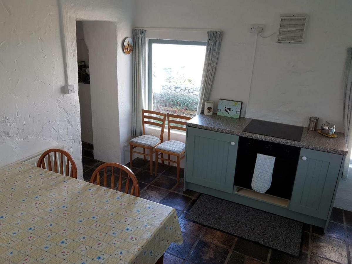 Stunning Views At Ballagh Cottage Newcastle นิวคาสเซิล ภายนอก รูปภาพ